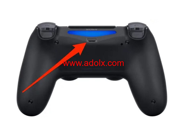 {PS4} gamepads charging issues and port