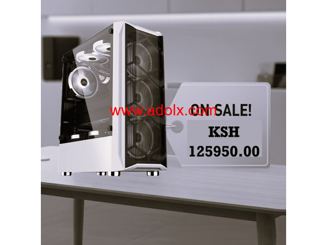 Gem mint Core i7 12700k 32GB RAM custom desktop